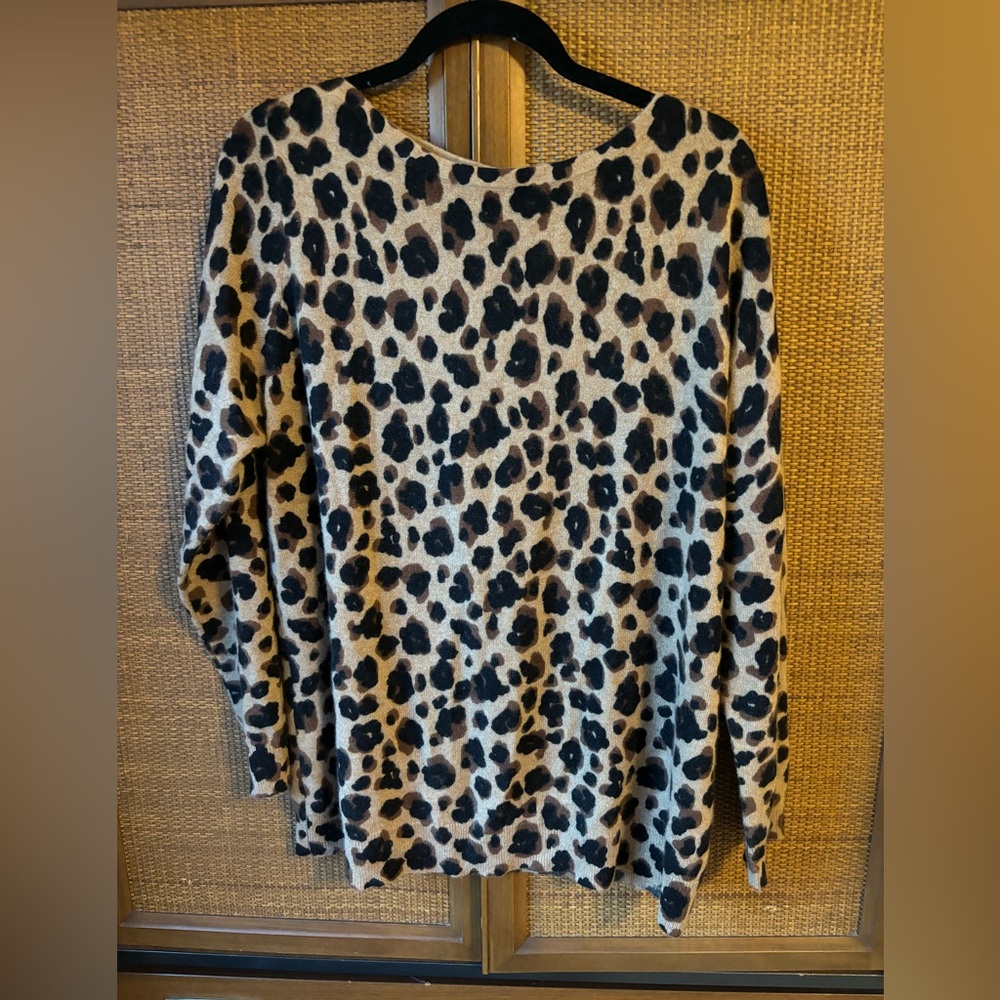 NWT Lord & Taylor Leopard Print Cashmere Sweater